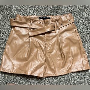 Vegan Faux Leather shorts with belt